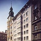 APPARTEMENTHAUS MIT 42 KLEINWOHNUNGEN